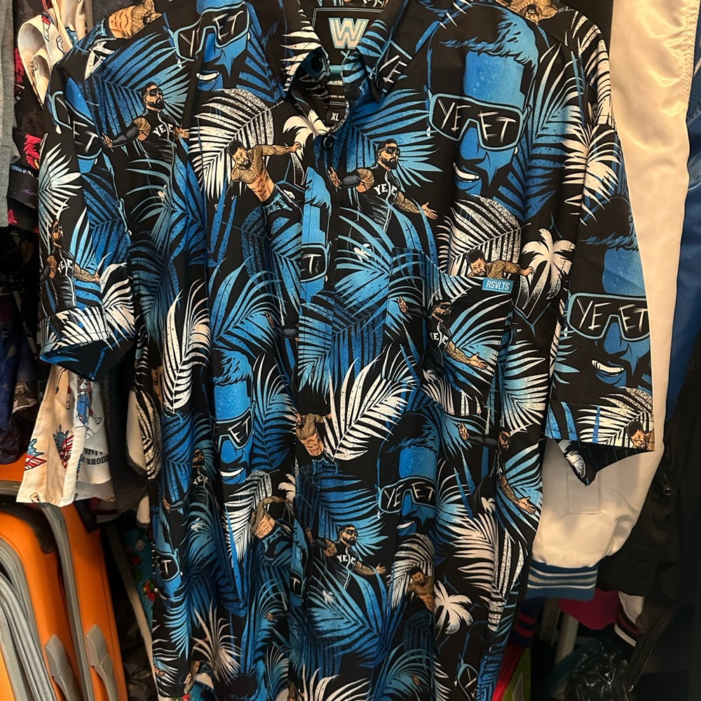 RSVLTS WWE XL Jey Uso Shirt